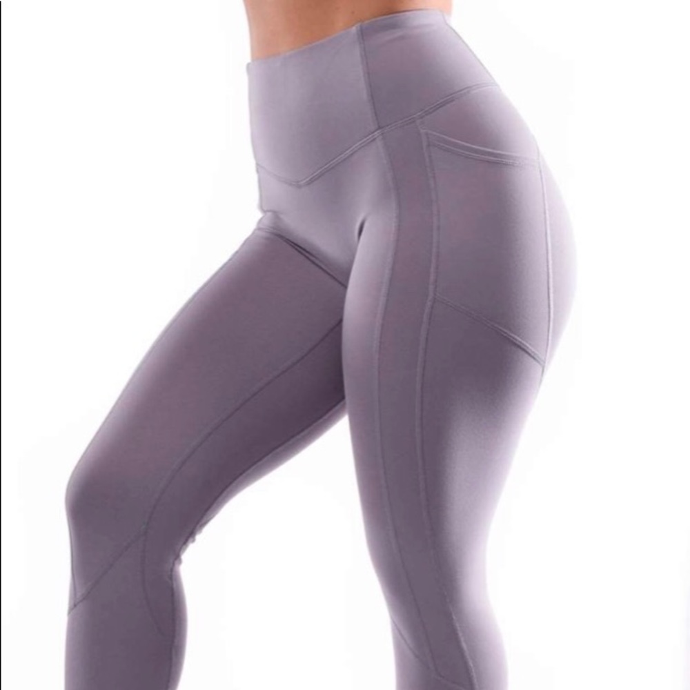 Till you collapse heart booty leggings